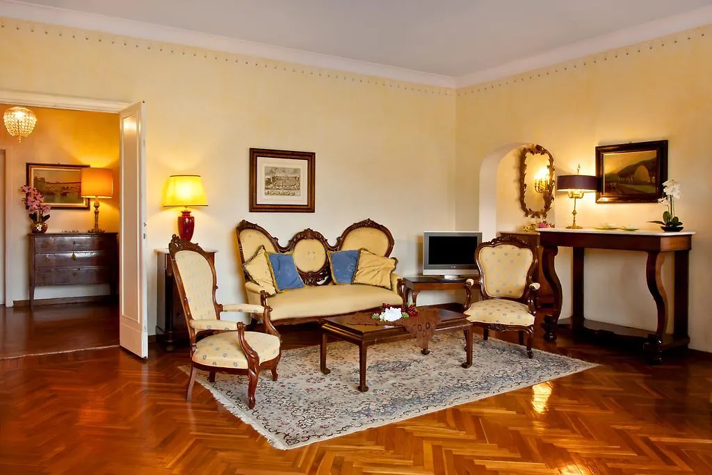 Ponte Vecchio Amazing View Apartment Florence