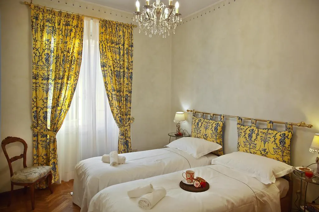 Ponte Vecchio Amazing View Apartment Florence
